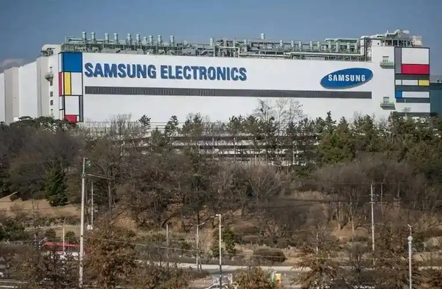 最后48小时，特朗普终于下令批准	，王毅通告全球，给中美交情定调