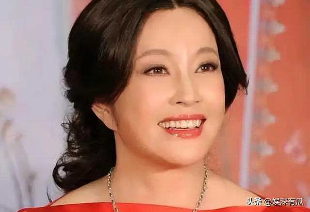 钱再多有什么用？75岁的“风流妖精”刘晓庆，已经走上另一条道路