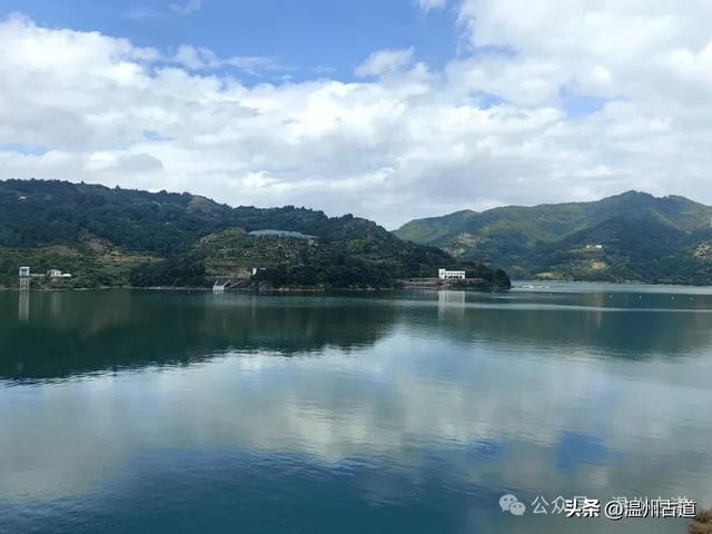 治愈系的湖光山色，皆在这片美丽的山水！