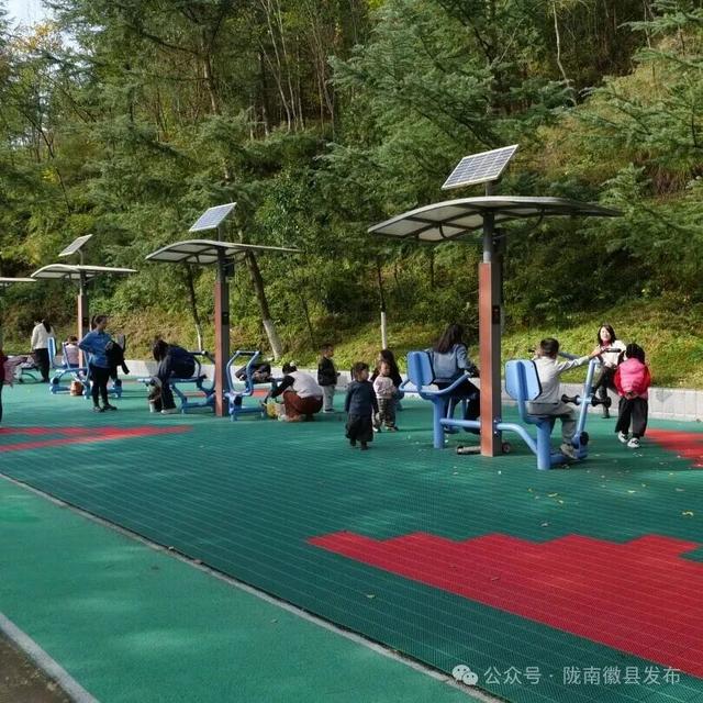 徽县泰湖，山水间的静谧风情