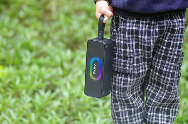 叫板千元旗舰？雷登S11蓝牙音箱音质与灯效皆向旗舰看齐