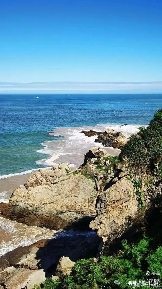 温州唯一的临海悬崖栈道,悬空而建的玻璃观景台,风景极佳!