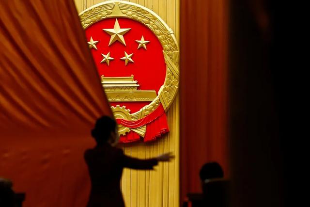 这种局面不能再延续下去了，否则中国有点危险