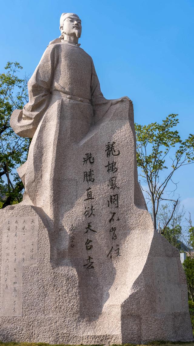 国内自驾游最经典的27条路线，适合退休人士，争取一年走2条！