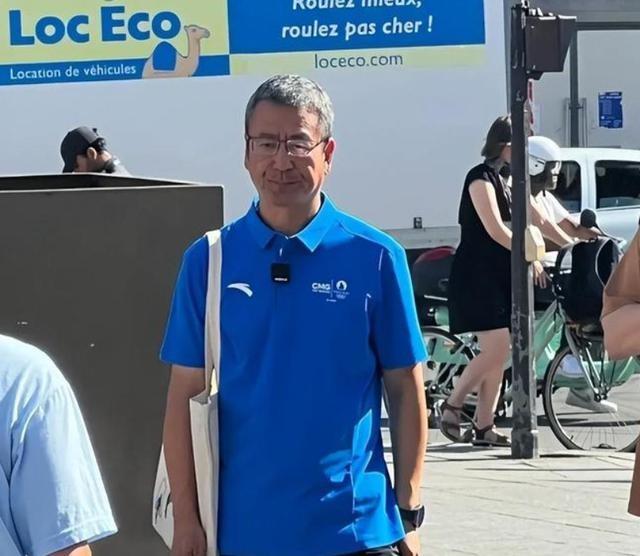 一句话惹火上身，本想替最快女护士说公道话，不料自己被扒底朝天