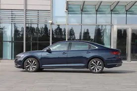 全新大众帕萨特龙腾出击！全系高功2.0T图片