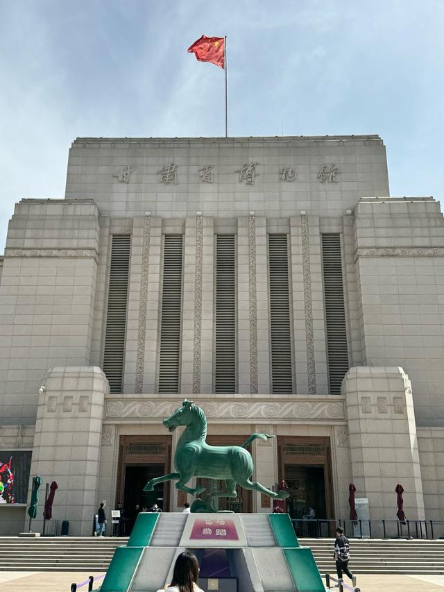 我是杭州人，来了趟甘肃兰州，有三个疑问一直不明白，忍不住说下
