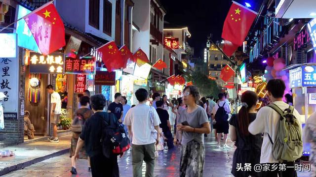 双节假期阳朔旅游热度攀升：热门景区客流涌动，特色体验引客流连