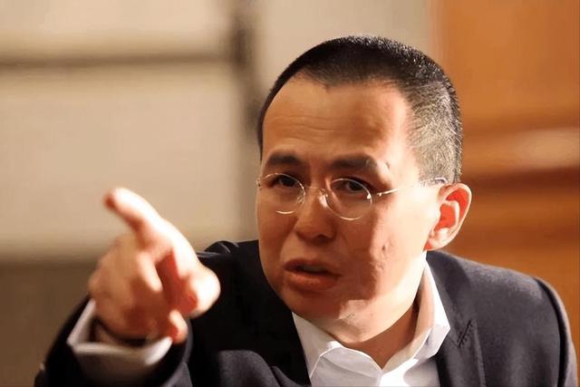 2909亿身价有何用？97岁的李嘉诚无力回天，两个60岁儿子已成心病