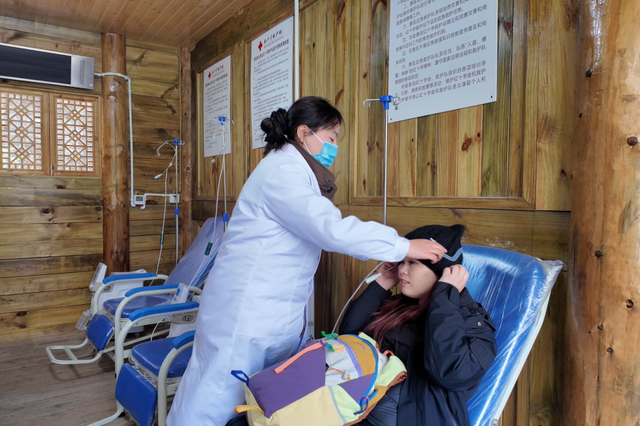 四姑娘山景区春节假期接待游客6.89万人次，圆满收官