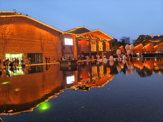 江西五日自由行：陶溪川周末夜市《十三》(2025·10·30～11·3)