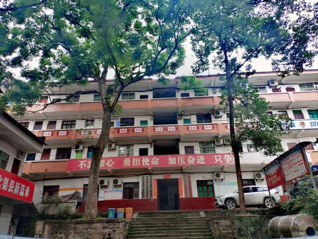 龙滩河上古桥跨，望溪广兴边界场