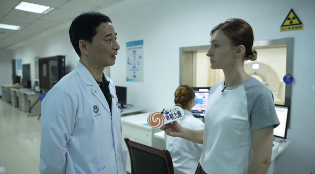 AI赋能CT，轻松筛查胰腺癌？和机器人打麻将，外国小姐姐完败？