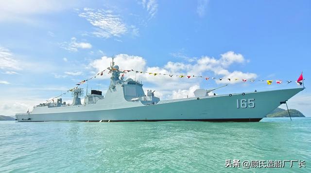 让中国海军军迷扬眉吐气的脊梁，人民海军052D型导弹驱逐舰的故事