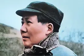 1979年党中央为何作出停止发行《毛主席语录》的决定？图片