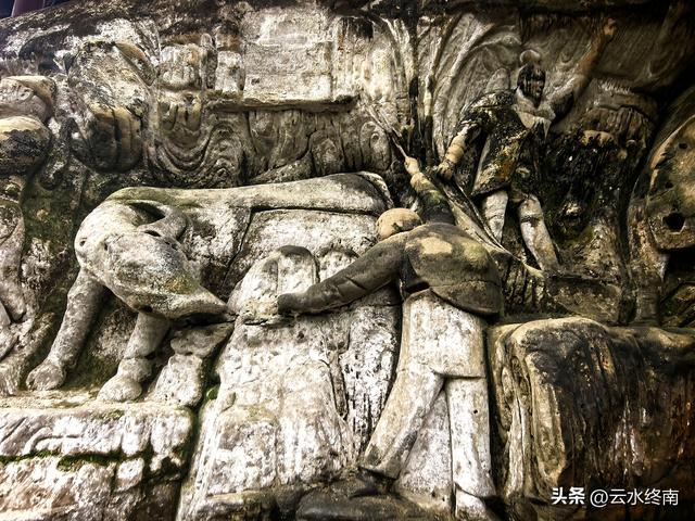 大足石刻能并列四大石窟吗？这一篇估计是最详介绍了，有些长慎入