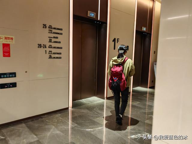 邯郸到邢台半个小时的路却两个小时才到，绿皮车一晚点就开始摆烂