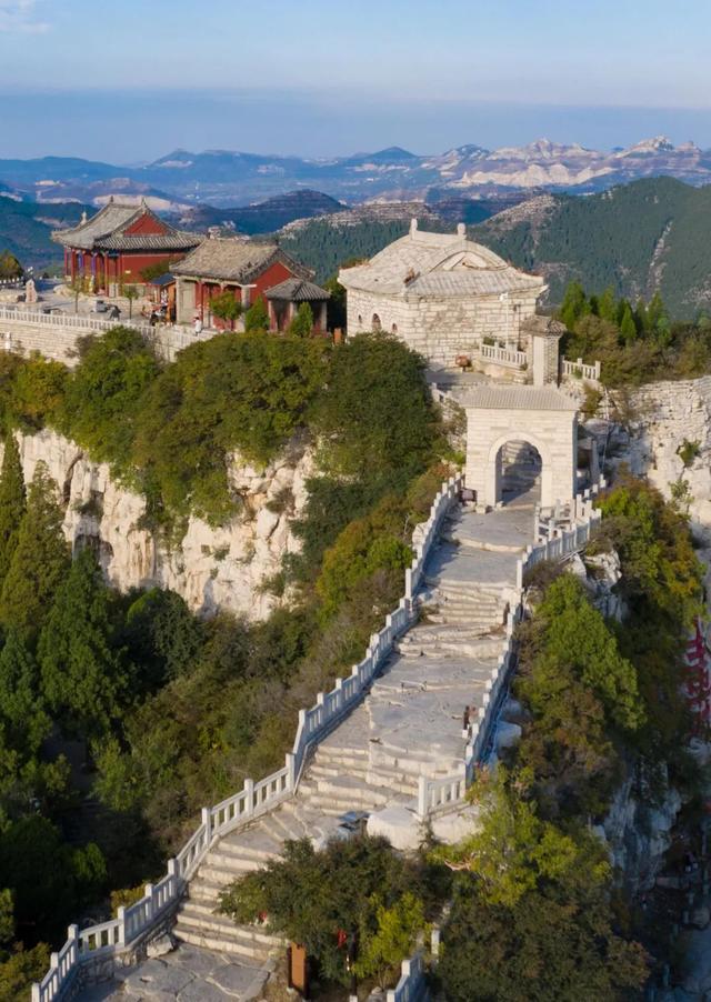 旅游没青岛热闹，名气不及济南，潍坊凭什么是山东真正的第二城？