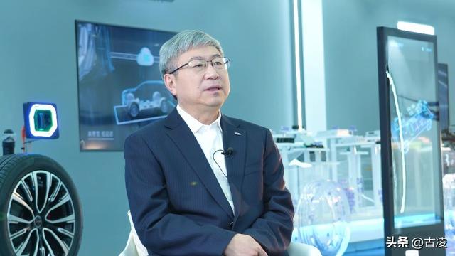 远超比亚迪！暴赚4800亿，出口114万辆，有心机汽车巨头闷声发财