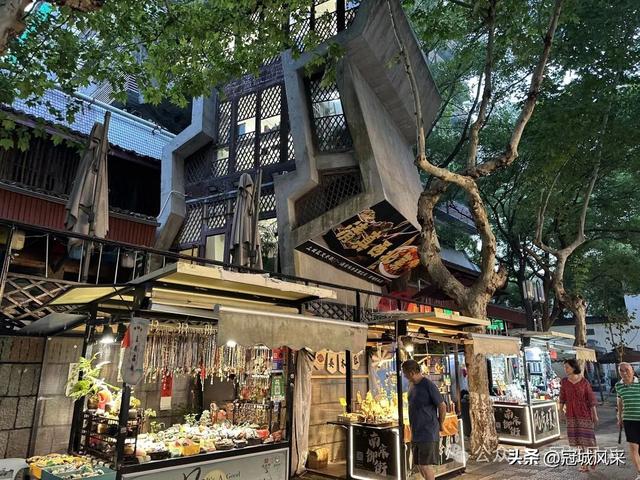 杭州寻吃·一碗蟹黄面
