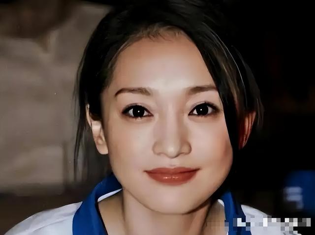 钱再多有什么用？51岁周迅的现状，给所有中年女性提了个醒