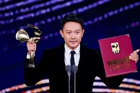 这个男演员，一生事业“毁”在两个女人手里，妻子只有脸是真的图片