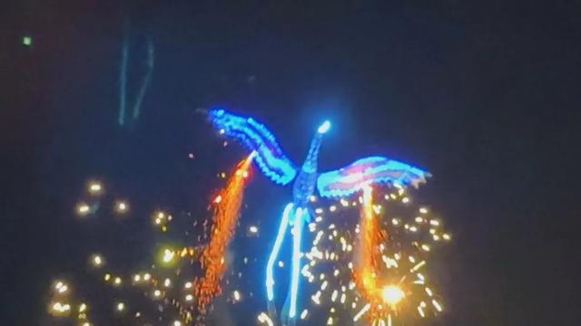 汉川天屿湖“粉红夏日”狂欢季 国潮凤凰秀震撼夜空