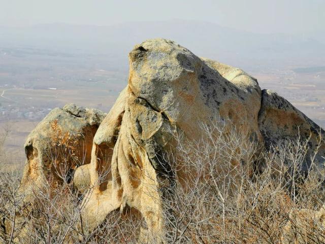 天中盆景！泌阳小黄山的奇石与原生态美景