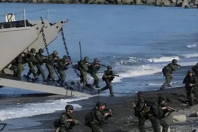 特朗普：台湾问题中国自己解决	，但别让我不高兴，外交部回应亮了