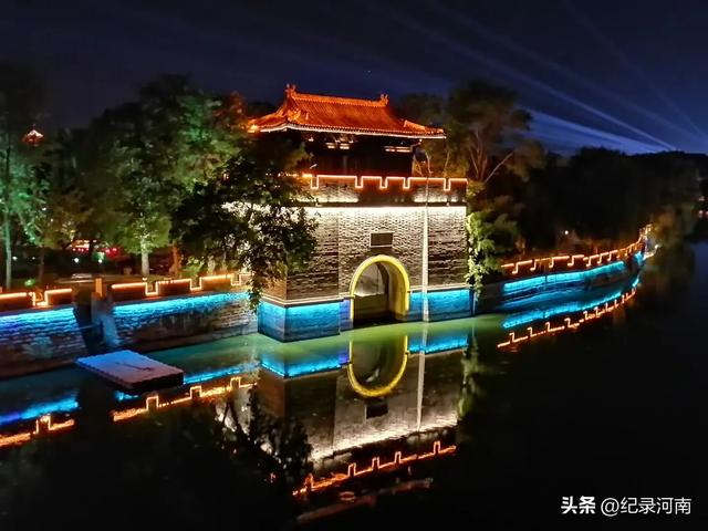 商丘古城选择让清明上河园集团进行托管,无疑是一个明智之举