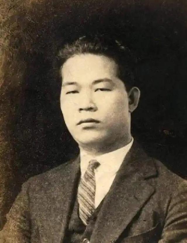 蒋介石说：世上只有两人能取代我，一个是毛主席，另一个被我杀了