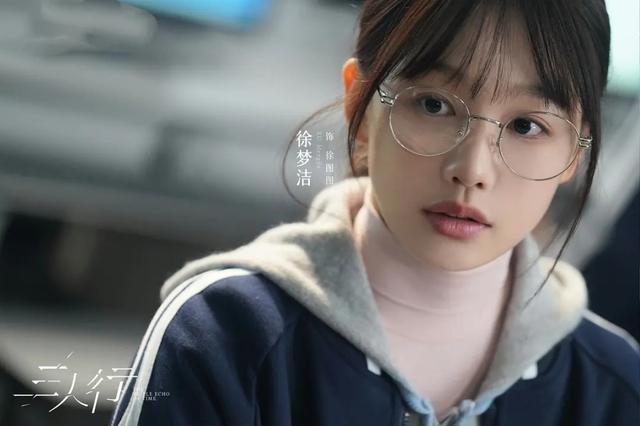 播6集，夺热榜第一，不愧是你们盼了一整年的黑马悬疑剧！