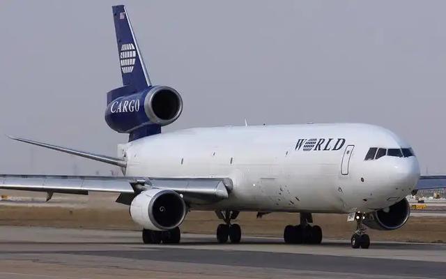 美波音货机坠毁,现场浓烟滚滚;美政府关门35天酿成了航空悲剧?