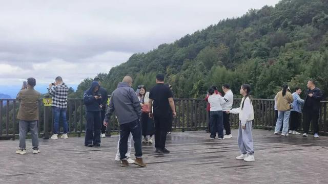 山水人文引客来 徽县双节文旅圆满收官
