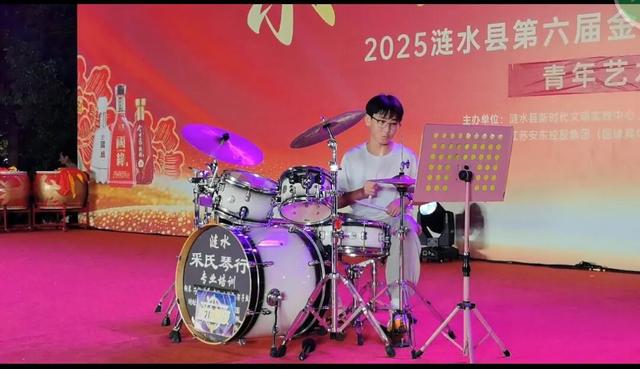 乐购金秋，艺起嗨游！涟水县第六届金秋文化艺术月青年艺术团专场燃情开演