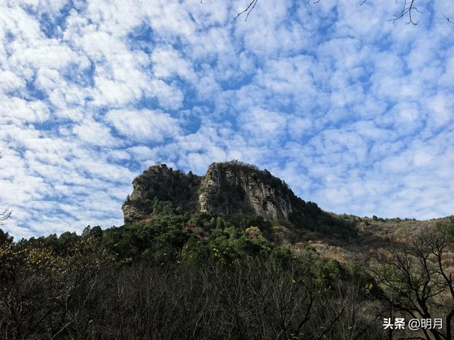 龙洞胜境尤奇崛