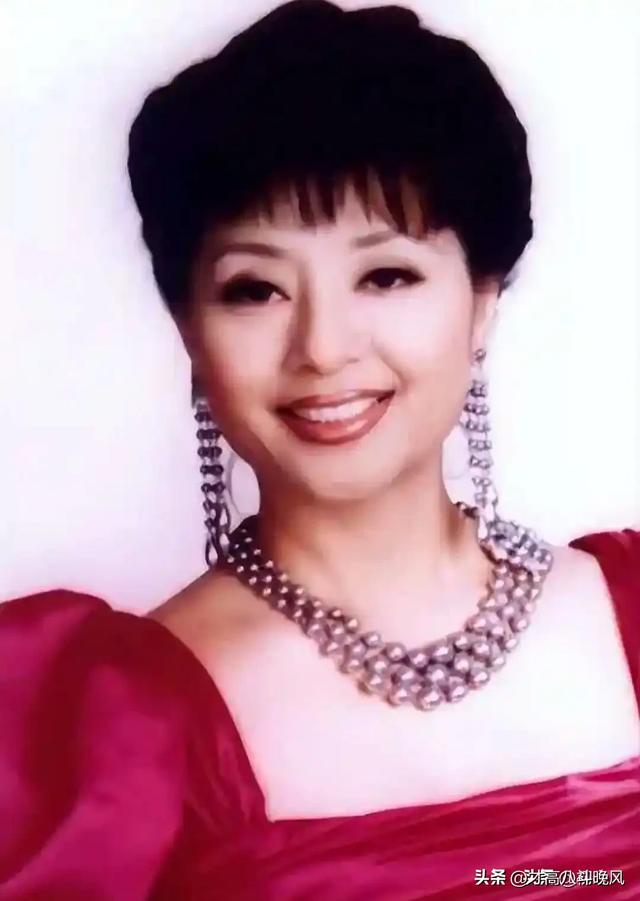 国家一级演员 女高音歌唱家 殷秀