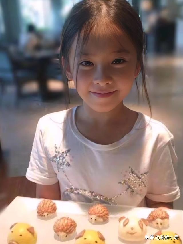 刘涛女儿王紫嫣近照曝光 脸型随爸五官似妈 妥妥小美女一枚 颜值逆天