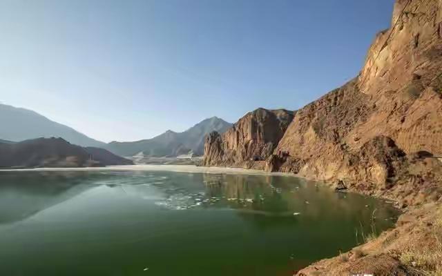 积石山是个什么样的地方？生活在这里的人们，一看到黄河就大喊家