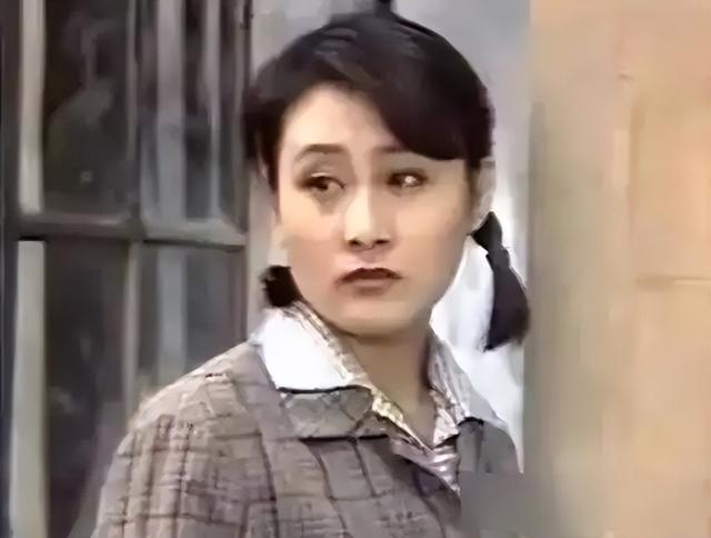 没想到，63岁张凯丽，因九三阅兵上的一个动作，再次实现口碑暴增