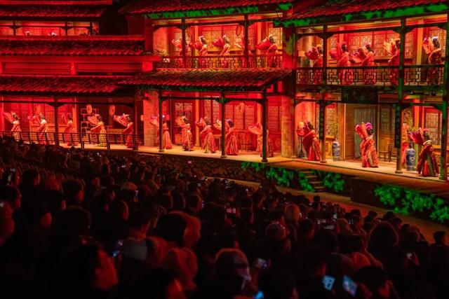 赴约吗？印象大红袍的精彩，今夜依旧