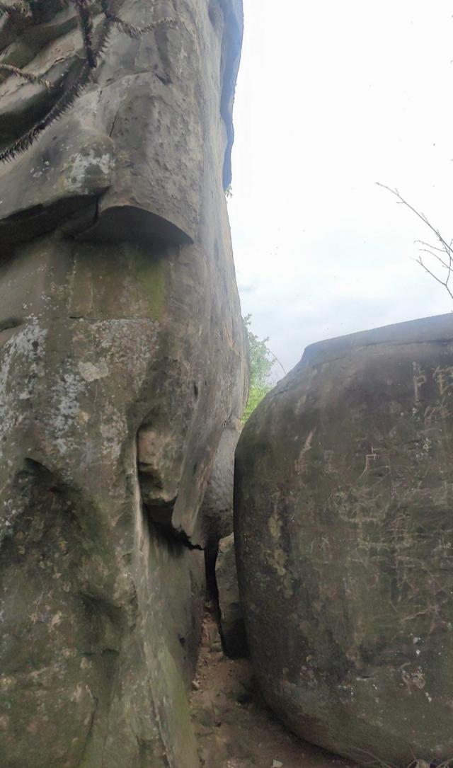 重庆巴南最高峰探秘，云海、古寨，拥有太多的自然奇观与历史古迹