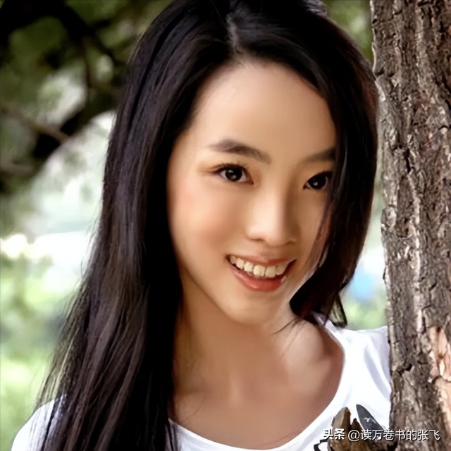 狐狸尾巴藏不住？李思思离开央视原因曝光，原来“野心”不止于此