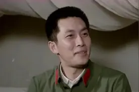 《高山下的花环》演员现状：有人成就了雷佳音，有人儿子成大导演图片