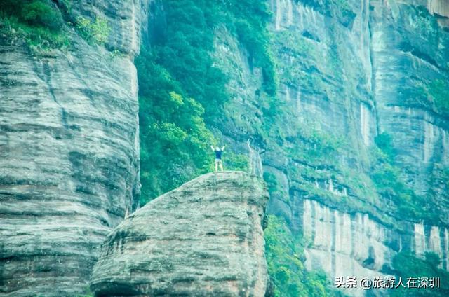 韶关2天1晚经典徒步行程推荐，从巴寨到锦江，邂逅丹霞绝美风光