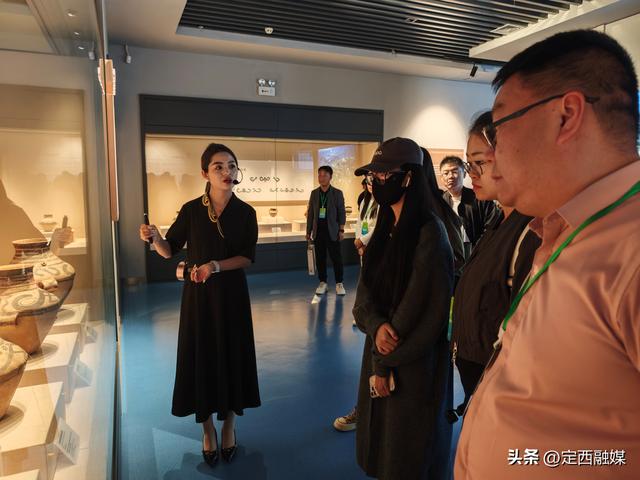 百家媒体走进马家窑文化命名地采风活动9月25日至27日在临洮举行。