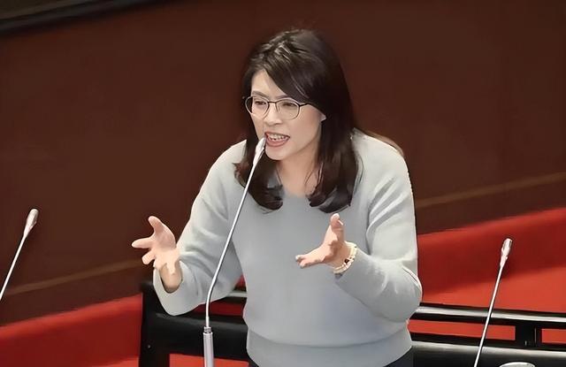 局势逆转：国民党主席改选爆出“重磅炸弹”，郑丽文或将白忙活？