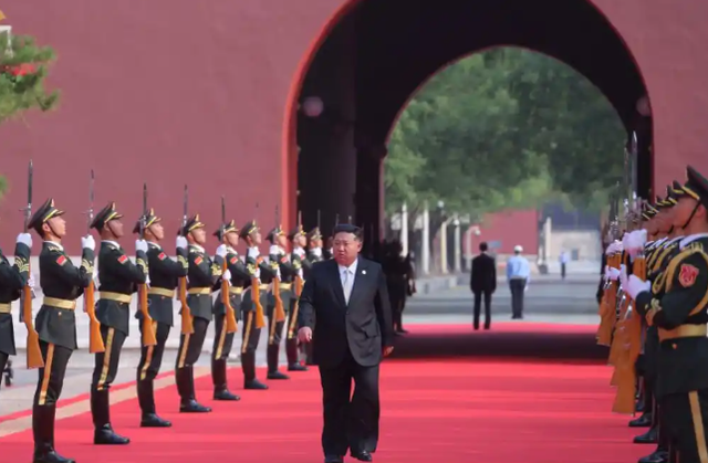 金将军收到北京来的贺电，九三大阅兵后，中国对朝鲜有了新的期望