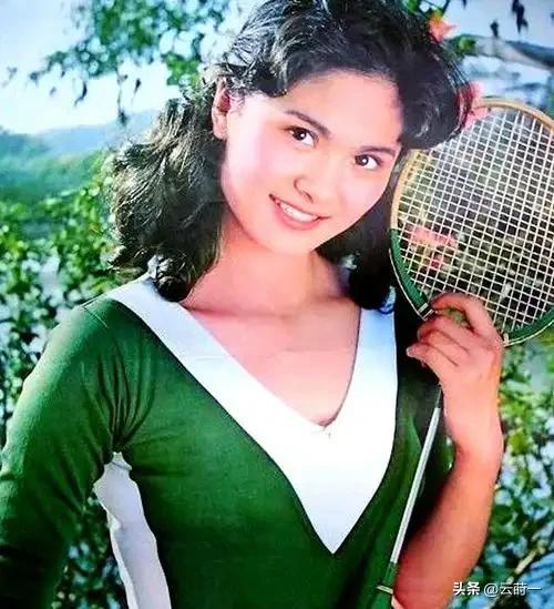 80年代家喻户晓的女演员，嫁给军委副主席儿子，离婚后混得如何？