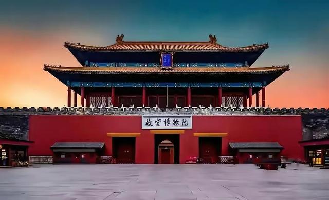 冬至惊现故宫"金龙现世"！百年奇观暗藏，A股红周一要来了？